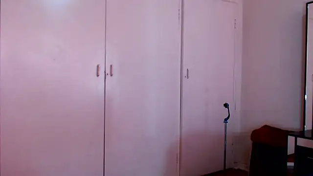 MONSTERTITS44DDD: онлайн-секс-чат