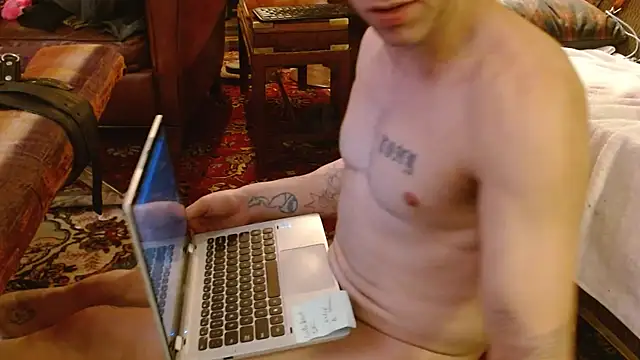 RIVALSKITCHENn Webbikameraesitys