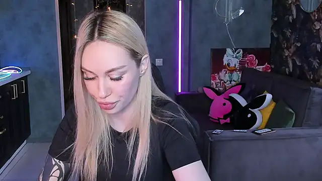 Blckmirrorr live XXX chat