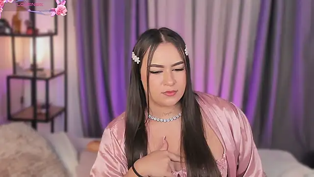 lynda_west: онлайн-секс-чат