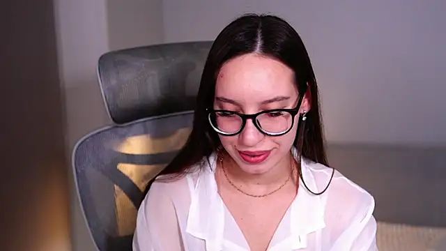 Chat XXX en directo de WhyEmmyCry