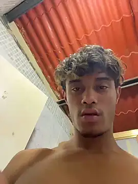 meliodas_23cm Show Webcam