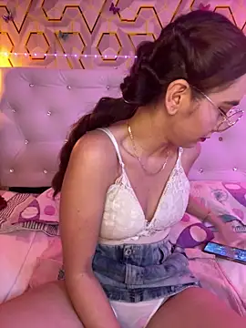 MelanyyJhonson15 라이브 XXX 채팅