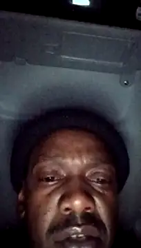 Chat XXX en directo de RinsingWood84