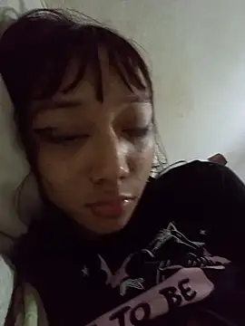 Chat XXX en directo de Kuromiunu