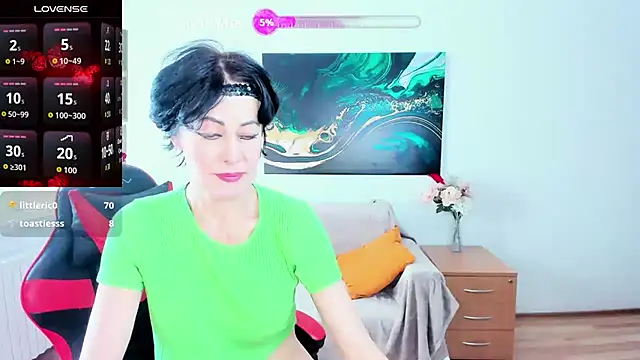 Silvia_Wallec: онлайн-секс-чат