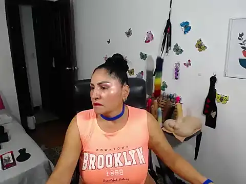 mature_bigboobs10 Pertunjukan Webcam