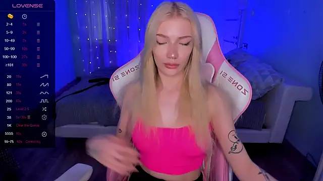 AnyaTaylor_ Chat XXX in diretta