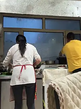 aniani11 Show in webcam