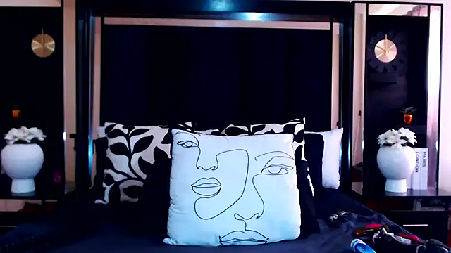 Chat XXX ao vivo de MONSTERTITS44DDD