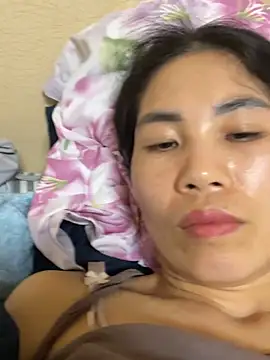 Keola_kwad Adlı Modelin Canlı XXX Sohbeti