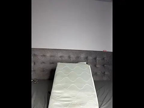 ScarletVelvetX 现场XXX聊天