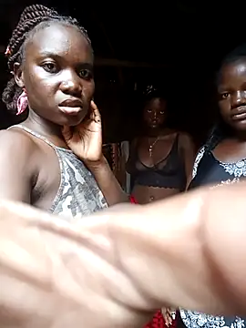 holygrail001 Show Webcam