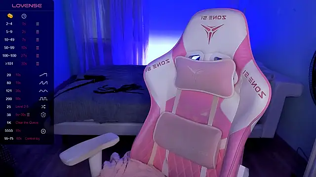 XXX chat uživo modela AnyaTaylor_