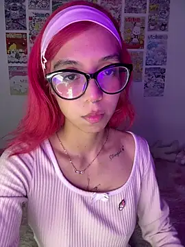 Valen-Foxx1 élő XXX-chatje