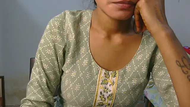 Aarti_misty71のウェブカメラショー