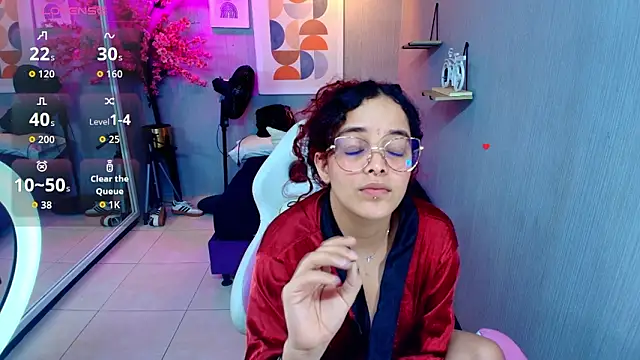 Chat +18 de Maggy_t18 ao vivo