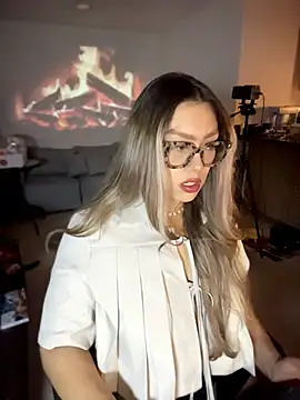 Chat +18 de Im_sophiie ao vivo