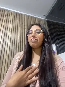 Valk_submissive Adlı Modelin Canlı XXX Sohbeti