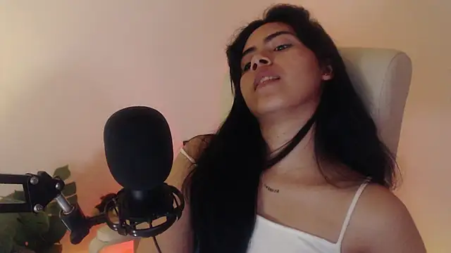 แชท XXX สดของ Mia_lali