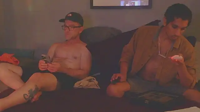 NWBuilt: απευθείας συνομιλία ΧΧΧ