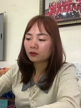 Bana-gibee Chat XXX live