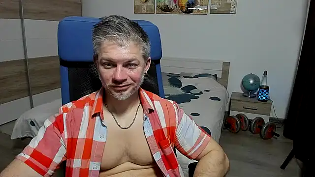 RobbyShawz élő XXX-chatje