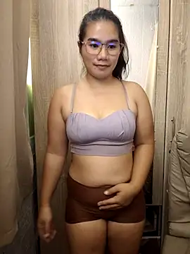 Kissy07: онлайн-секс-чат