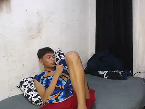 Innocentfucker Pertunjukan Webcam