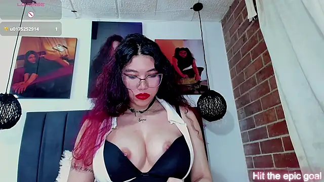 kyliejenner_hot live XXX chat