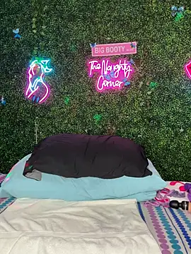 Chatroom XXX en direct de RenaThickAss