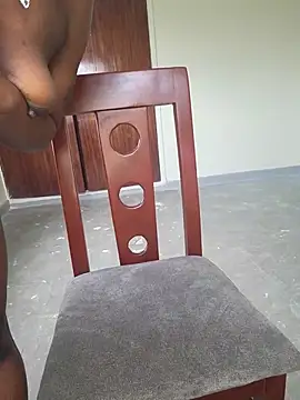 NicRaisaa Adlı Modelin Canlı XXX Sohbeti