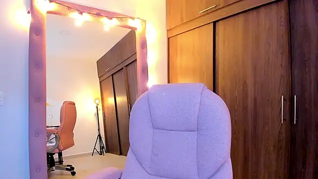 alikahouston4 即時 XXX 聊天