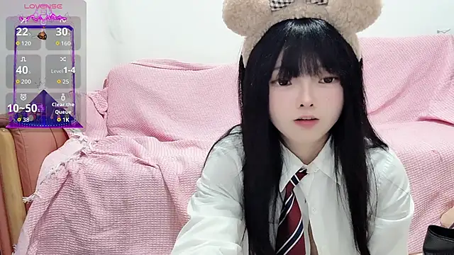 QQ88-99 Adlı Modelin Canlı XXX Sohbeti