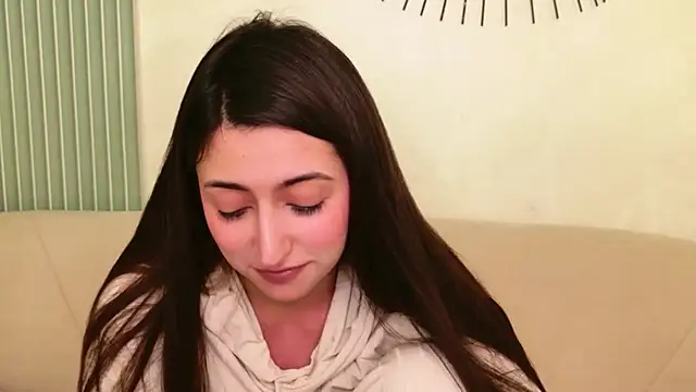 Gloria_Bendall Adlı Modelin Canlı XXX Sohbeti