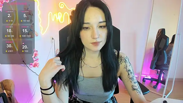 دردشة AliceeinWonderlanddd الجنسية المباشرة