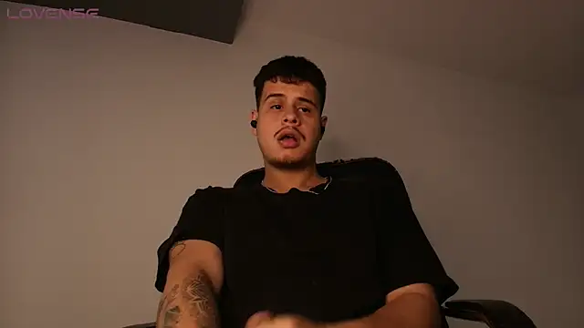 Chat +18 de BjornSteel ao vivo