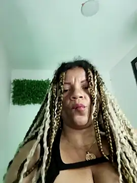 Eva_Luxei Chat XXX live