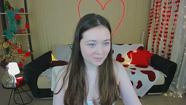 AlluringLookk Webcam Show