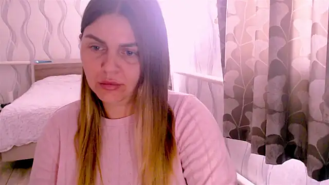 Show modela MagicKatarina_ na web-kameri