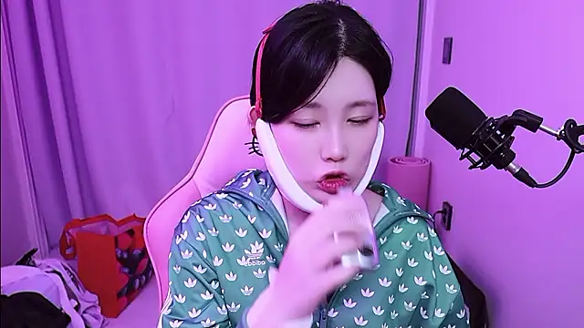 MISA_02's Live XXX Chat