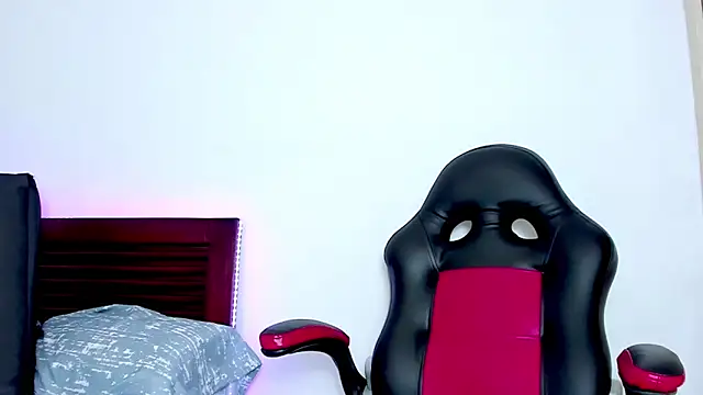 vanessa_saquirt élő XXX-chatje