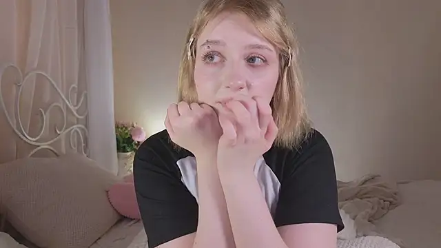 ELLIEJAY লাইভ XXX চ্যাট