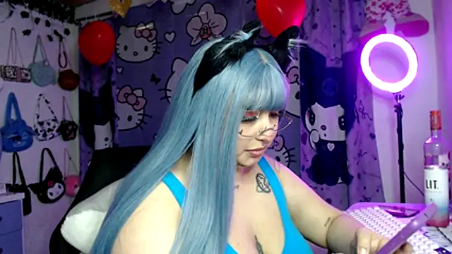 Chatroom XXX en direct de lussyevans24