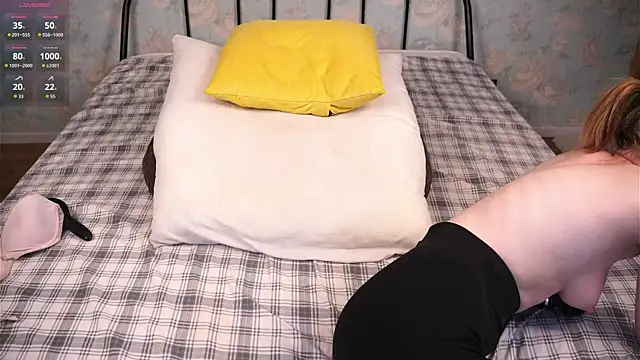 HollieCollelo Chat XXX in diretta