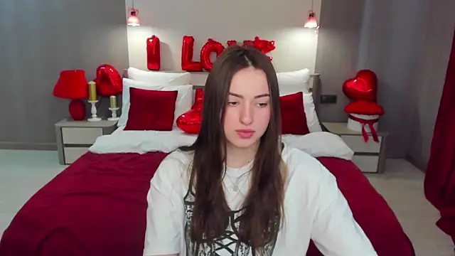 Christina_Enigma Live XXX-chat