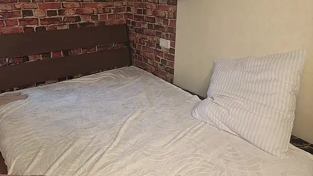 LollyopsのライブXXXチャット