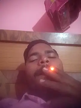 Rajustt élő XXX-chatje