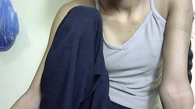 Chat XXX en directo de Anu_tiny