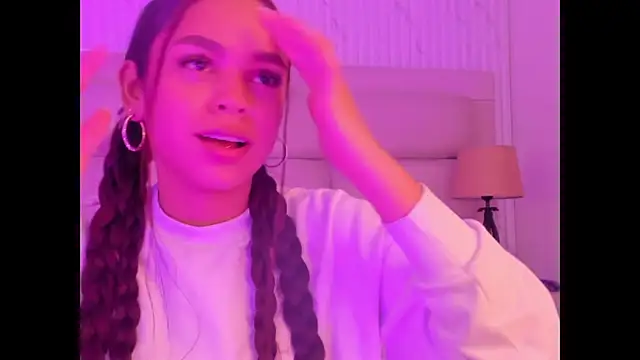 CarolineFyre Chat XXX live